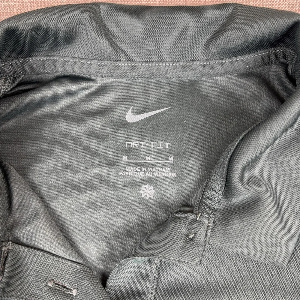 Nike Golf Polo Shirt Womens Medium Green Dri-FIT Solid Lightweight Top Athletic